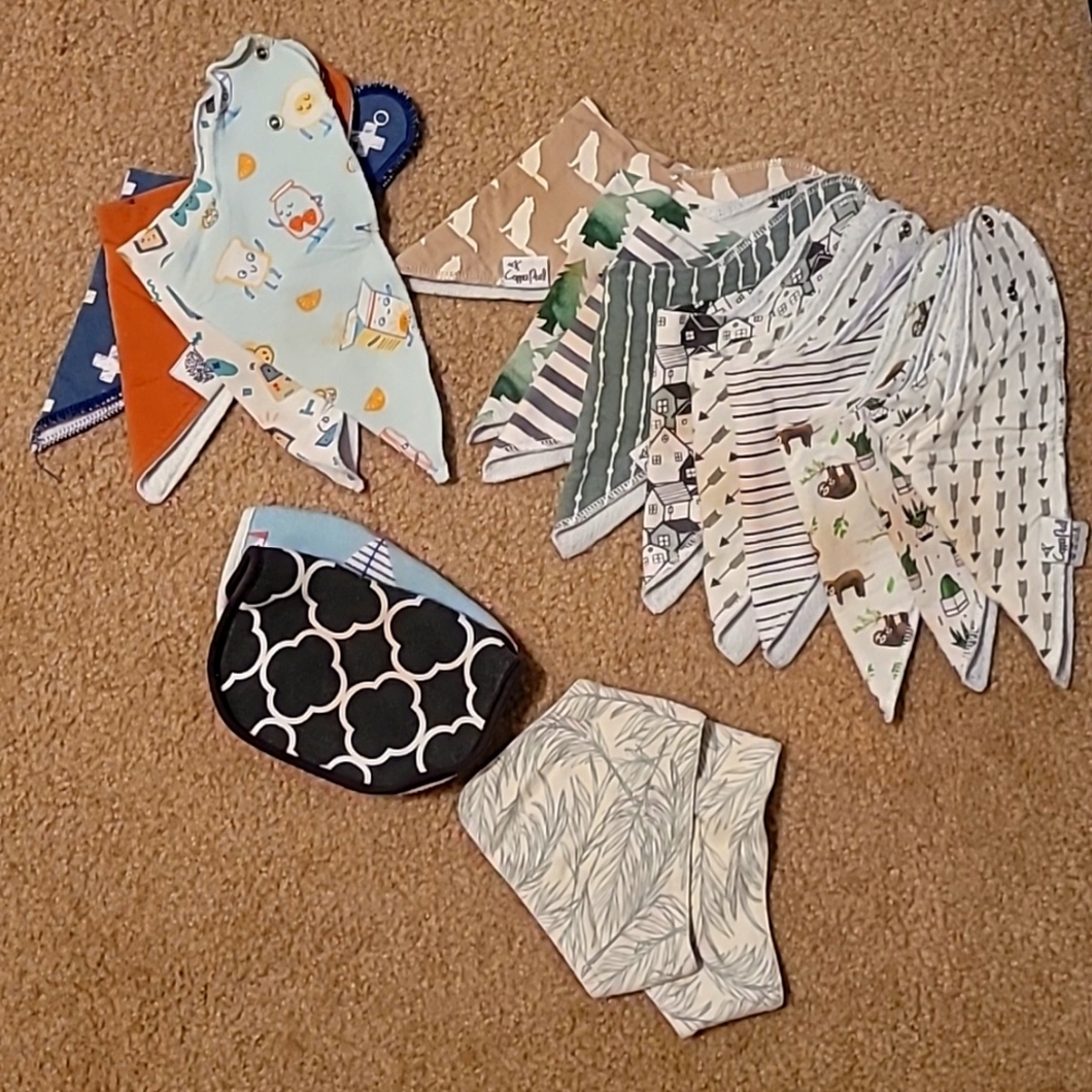 Lot of 18 Boy Bibs | Includes 10 Copper Pearl | GUC